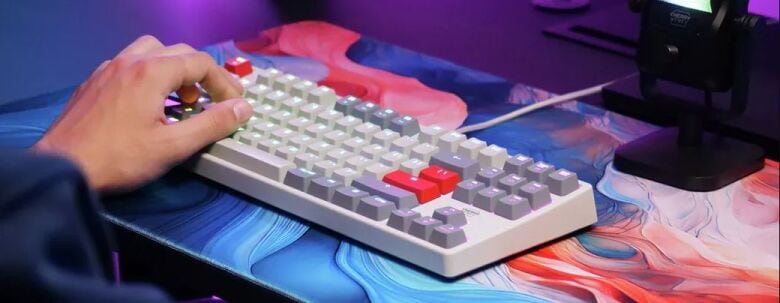 CHERRY K4V2 TKLvMechanische Gaming-Tastatur, Schwarz_1