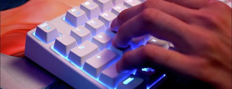 CHERRY K4V2 TKLvMechanische Gaming-Tastatur, Schwarz_3