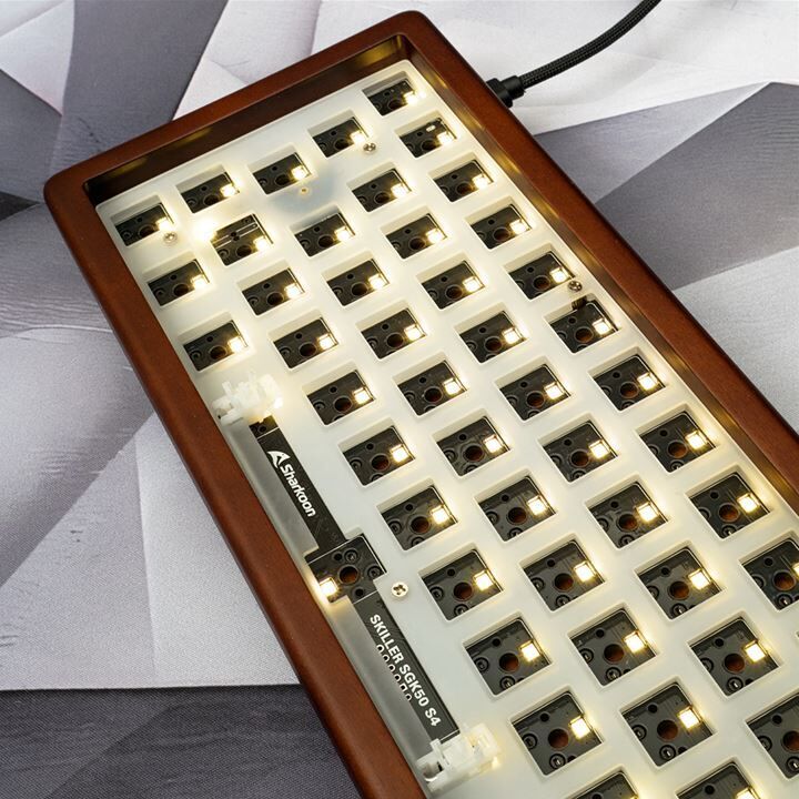 Sharkoon SGK50 S4 Gen 2 Wood PBT_1